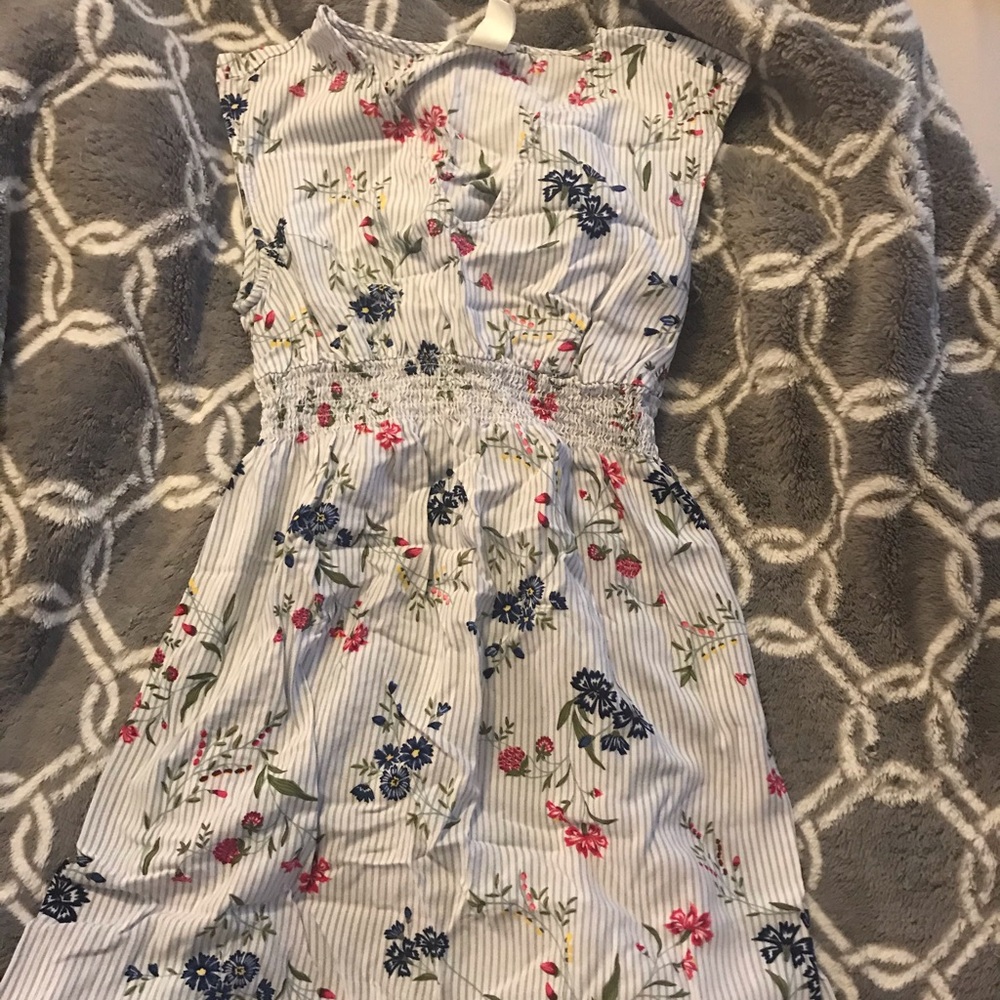Floral maternity dress